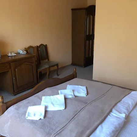 Chervona Gora Hotel *